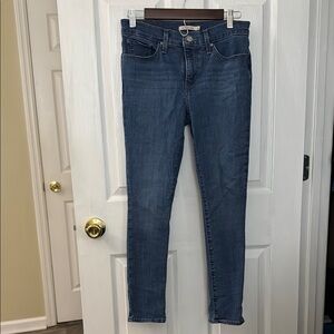 Levi’s Classic Blue Women's Jeans